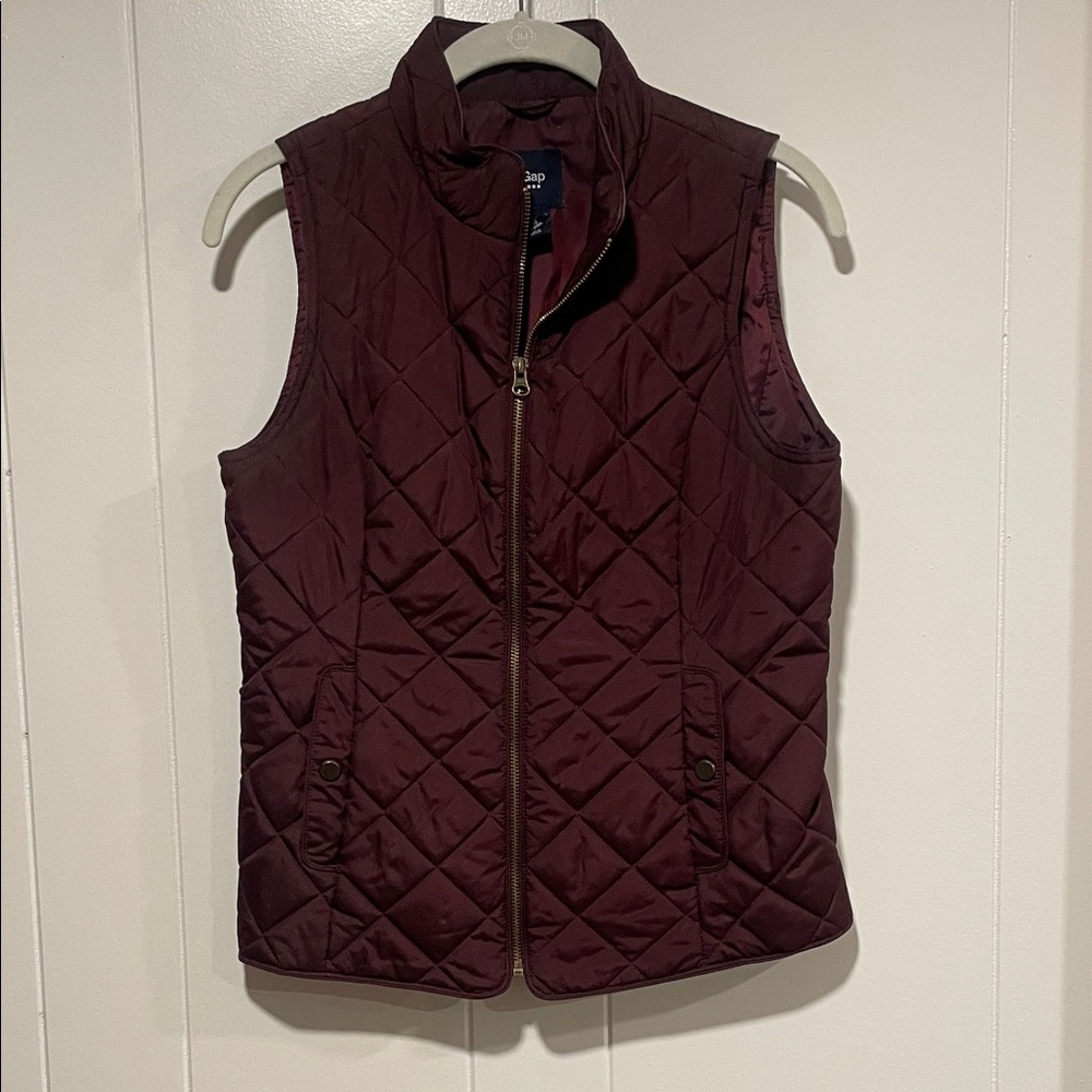 GAP Women's Burgundy Quilted Vest